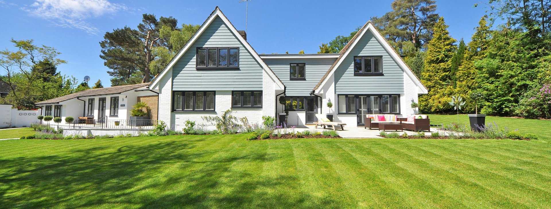 We provide landscaping
services since 1978